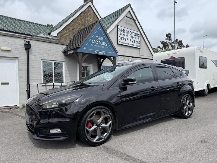Ford Focus 2.0T EcoBoost ST-3 Euro 6 (s/s) 5dr