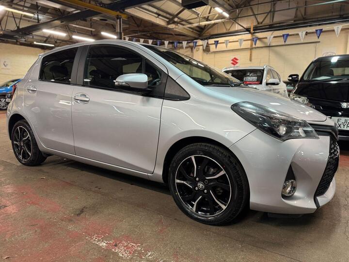 Toyota Yaris 1.33 Dual VVT-i Sport Euro 5 5dr Euro 5