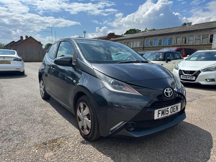 Toyota AYGO 1.0 VVT-i X-play Euro 5 5dr Euro 5