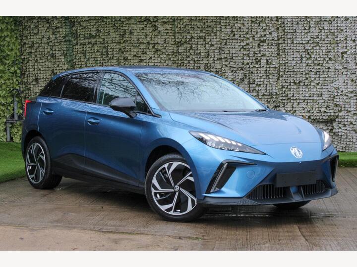 MG MG4 64kWh Premium Long Range Auto 5dr