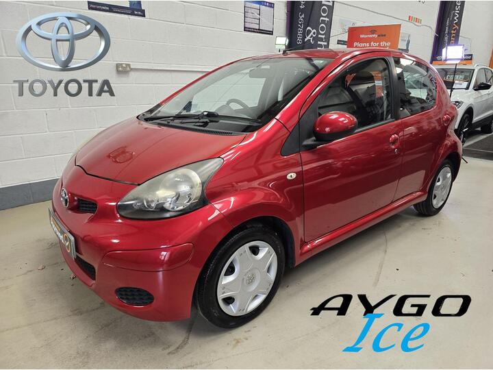 Toyota AYGO 1.0 VVT-i Ice Euro 5 5dr