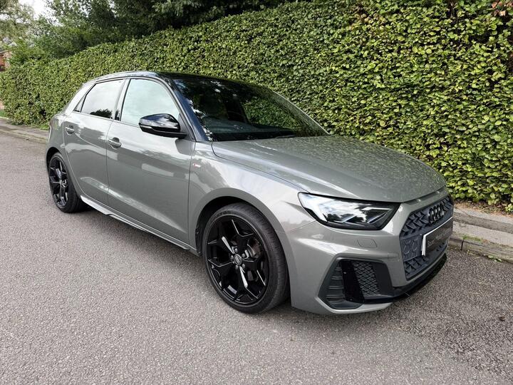 Audi A1 1.5 TFSI 35 S Line Contrast Edition Sportback S Tronic Euro 6 (s/s) 5dr