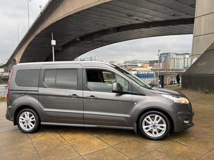 Ford Grand Tourneo Connect 1.6 TDCi Titanium Euro 5 5dr Ford Grand Tourneo Connect 1.6 TDCi Titanium Euro 5 5dr