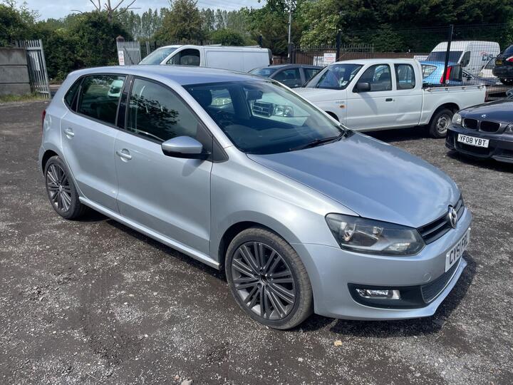 Volkswagen Polo 1.6 TDI SEL Euro 5 5dr Volkswagen Polo 1.6 TDI SEL Euro 5 5dr