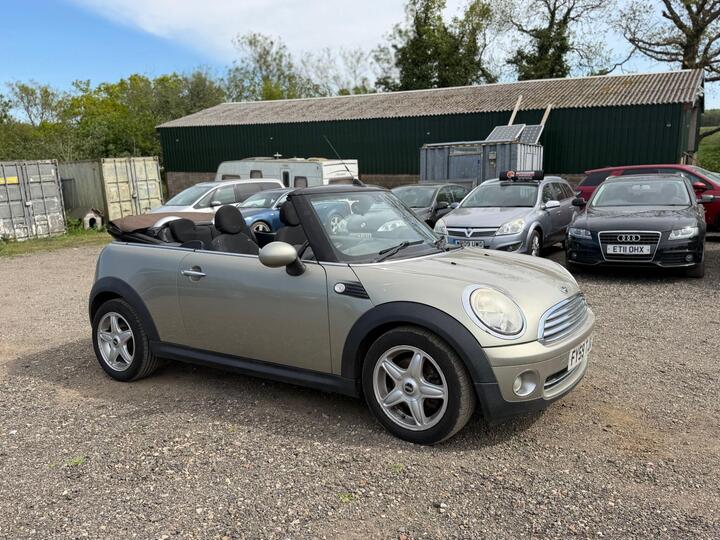 MINI Convertible 1.6 Cooper Euro 4 2dr