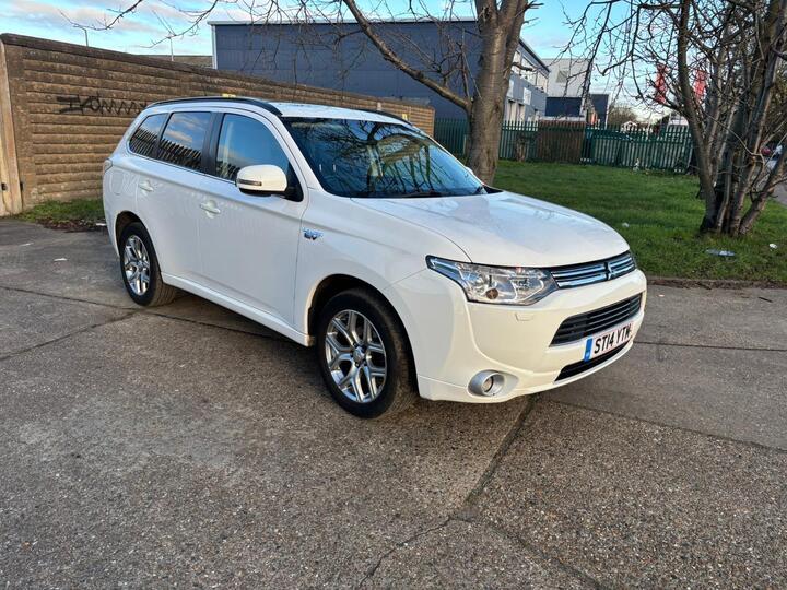 Mitsubishi Outlander 2.0h 12kWh GX4h CVT 4WD Euro 5 (s/s) 5dr