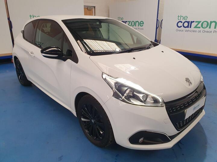 Peugeot 208 1.2 PureTech Black Edition Euro 6 3dr