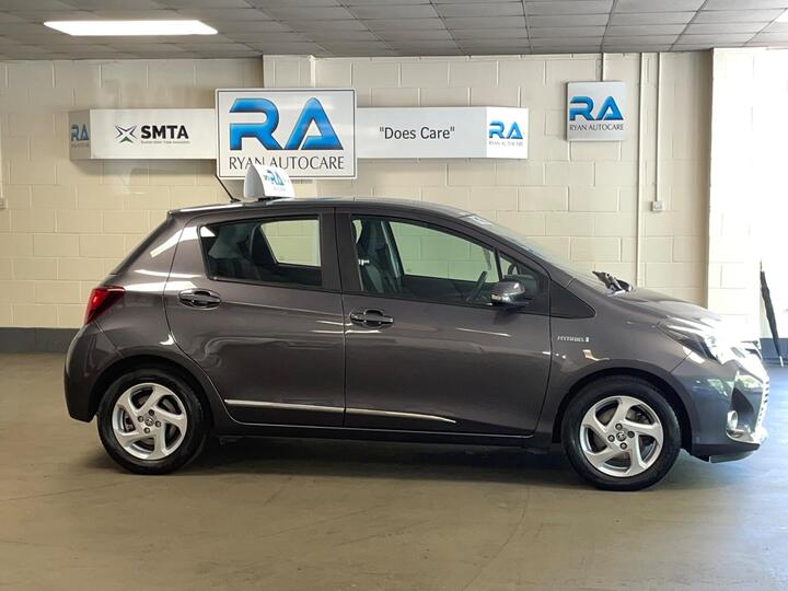 Toyota Yaris 1.5 VVT-h Icon E-CVT Euro 6 5dr