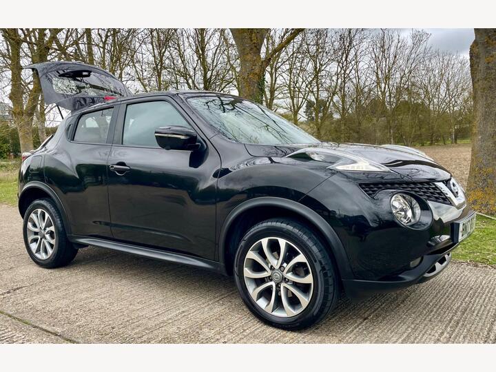 Nissan Juke 1.5 DCi Tekna Euro 6 (s/s) 5dr Nissan Juke 1.5 DCi Tekna Euro 6 (s/s) 5dr