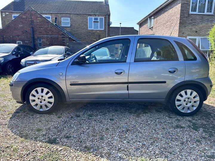 Vauxhall Corsa 1.0i 12v Active Easytronic 5dr