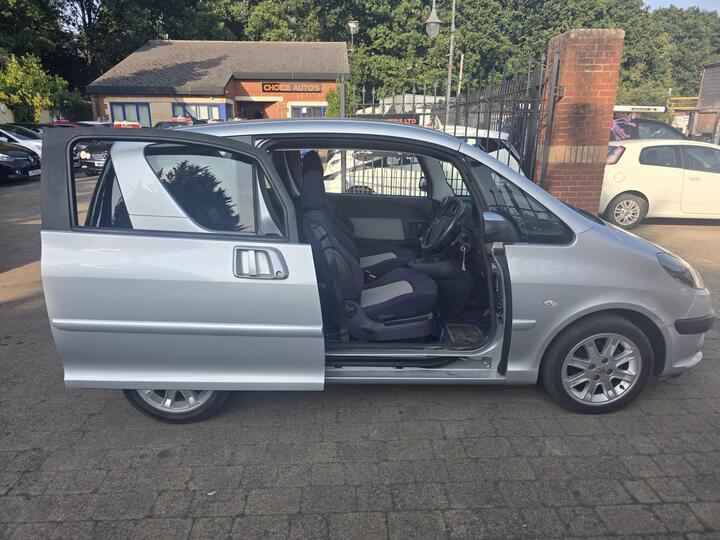 Peugeot 1007 1.4 SE 3dr Peugeot 1007 1.4 SE 3dr