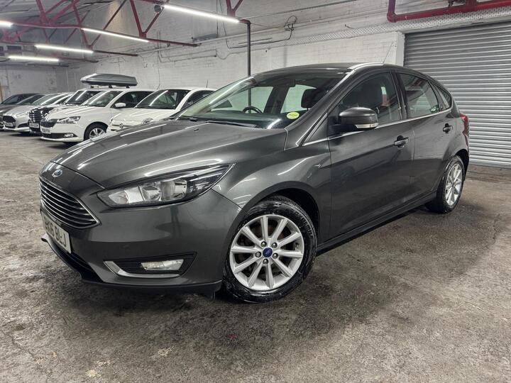 Ford Focus 1.0T EcoBoost Titanium Euro 6 (s/s) 5dr