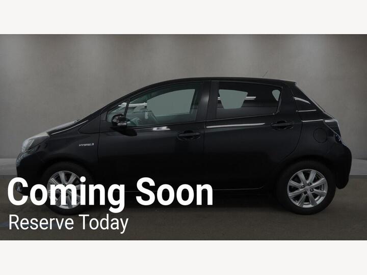 Toyota Yaris 1.5 VVT-h Icon Plus CVT Euro 5 5dr