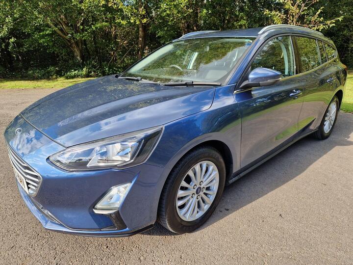 Ford Focus 1.0T EcoBoost Titanium Auto Euro 6 (s/s) 5dr