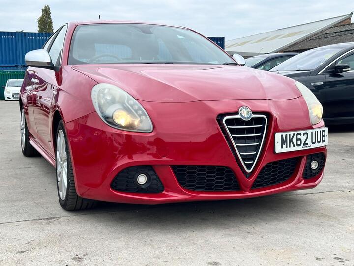 Alfa Romeo Giulietta 1.4 TB MultiAir Veloce TCT Euro 5 (s/s) 5dr Alfa Romeo Giulietta 1.4 TB MultiAir Veloce TCT Euro 5 (s/s) 5dr