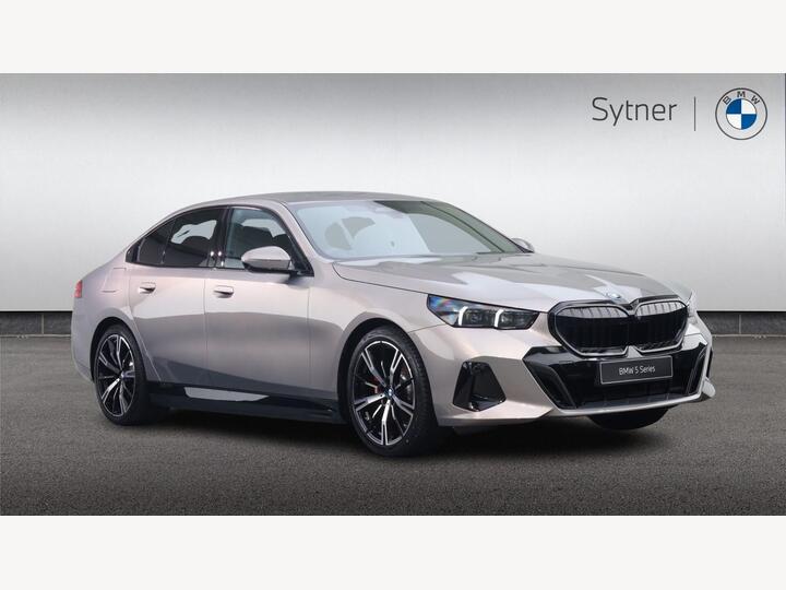 BMW 5 Series Saloon 2.0 530e 22.1kWh M Sport Pro Steptronic Euro 6 (s/s) 4dr