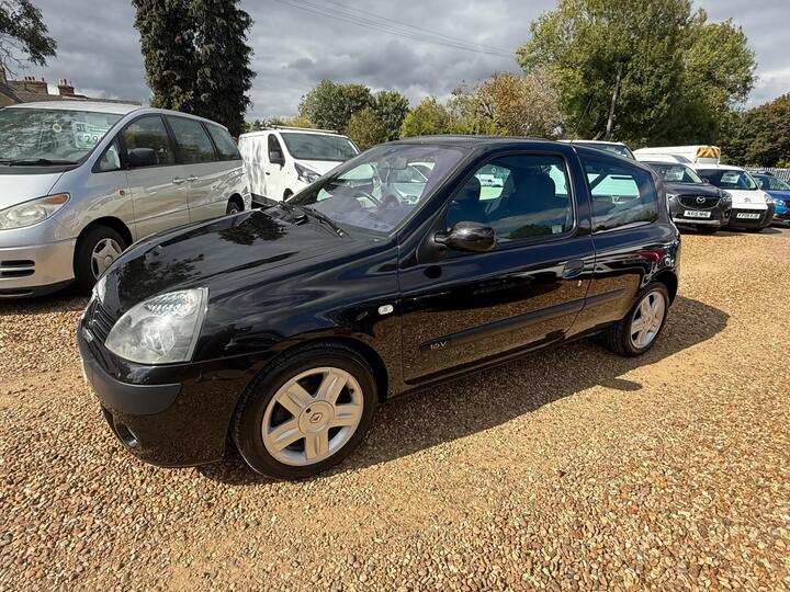 Renault Clio 1.2 16v Dynamique 3dr Renault Clio 1.2 16v Dynamique 3dr