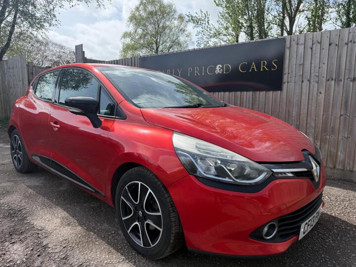 Renault Clio 1.5 DCi ECO Dynamique MediaNav Euro 5 (s/s) 5dr Renault Clio 1.5 DCi ECO Dynamique MediaNav Euro 5 (s/s) 5dr