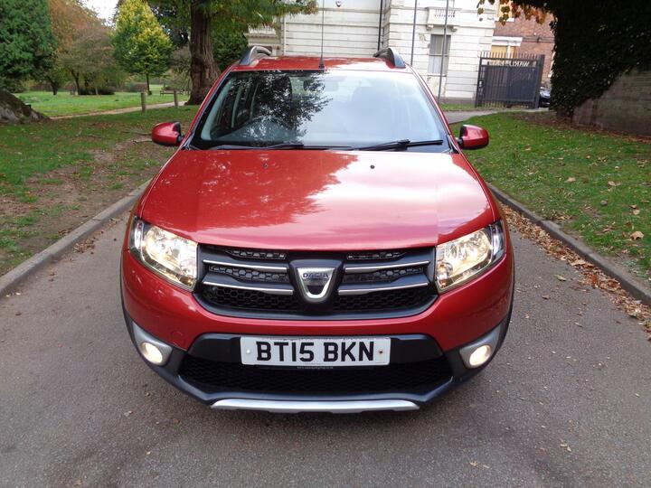 Dacia Sandero Stepway 0.9 TCe Laureate Euro 5 5dr