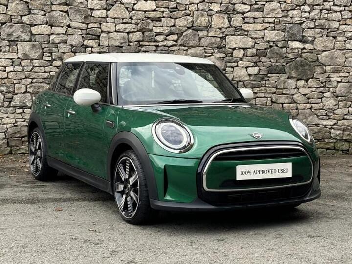 MINI Hatch 1.5 Cooper Exclusive Steptronic Euro 6 (s/s) 5dr