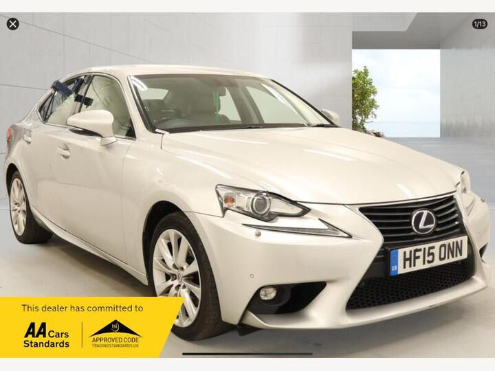 Lexus IS 2.5 300h Executive Edition E-CVT Euro 5 (s/s) 4dr