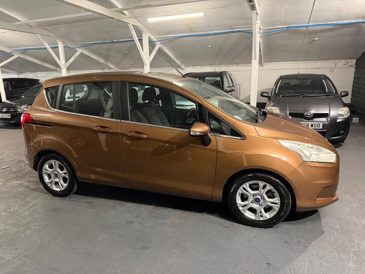 Ford B-Max 1.0T EcoBoost Zetec Euro 5 5dr