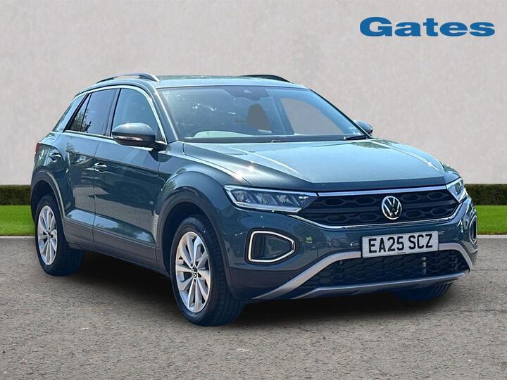 Volkswagen T-Roc 1.5 TSI Match Euro 6 (s/s) 5dr Volkswagen T-Roc 1.5 TSI Match Euro 6 (s/s) 5dr