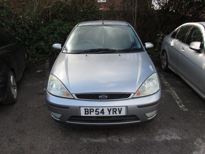Ford Focus 1.8i 16v Ghia 5dr