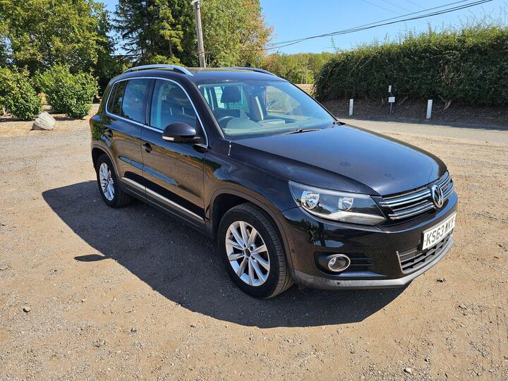 Volkswagen Tiguan 2.0 TDI BlueMotion Tech SE 4WD Euro 5 (s/s) 5dr