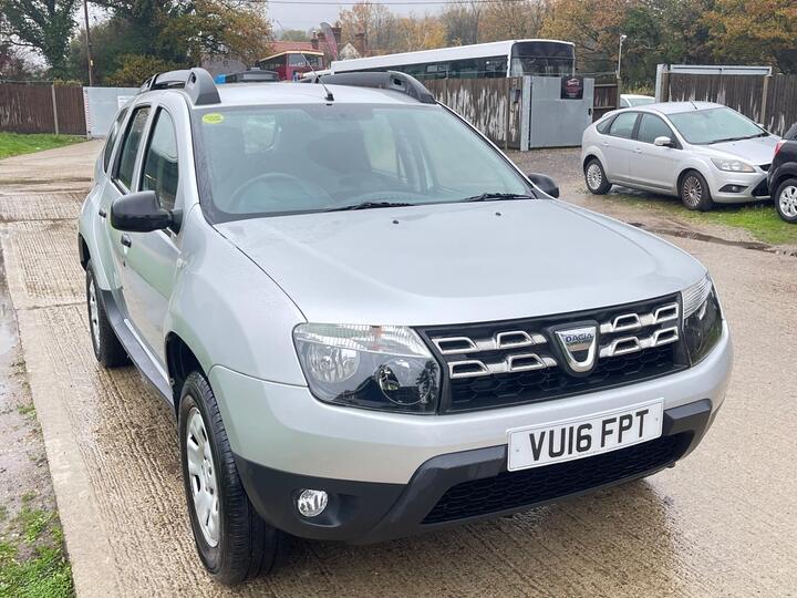 Dacia Duster 1.6 Ambiance Euro 6 (s/s) 5dr Dacia Duster 1.6 Ambiance Euro 6 (s/s) 5dr