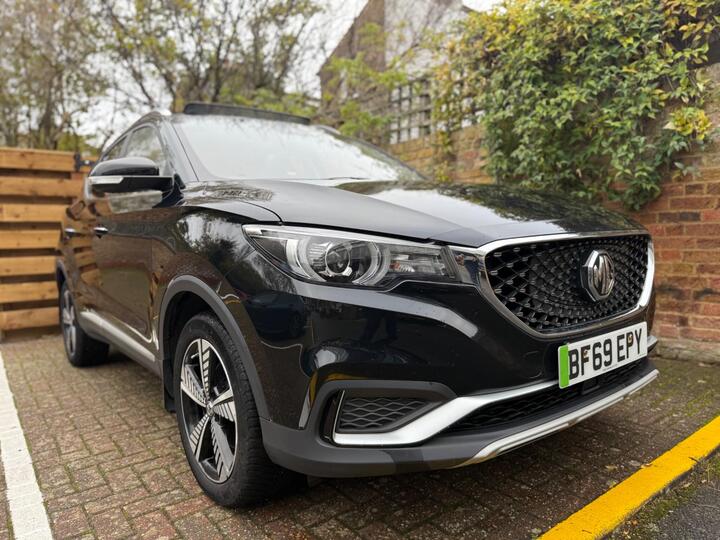 MG MG ZS 44.5kWh Exclusive Auto 5dr