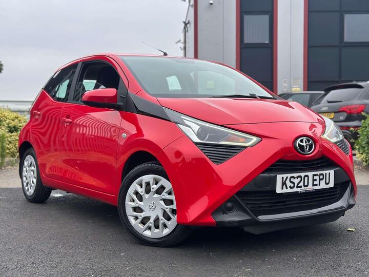 Toyota AYGO 1.0 VVT-i X-play X-shift Euro 6 5dr