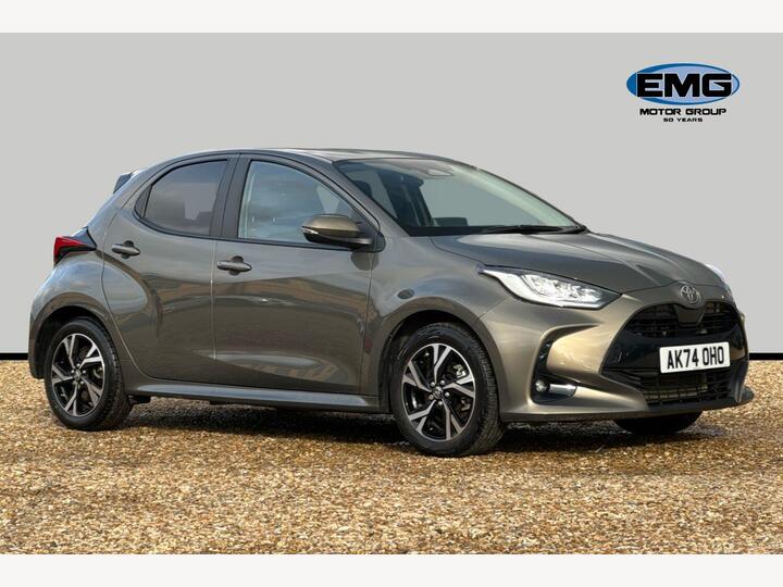 Toyota Yaris 1.5 VVT-h Design E-CVT Euro 6 (s/s) 5dr