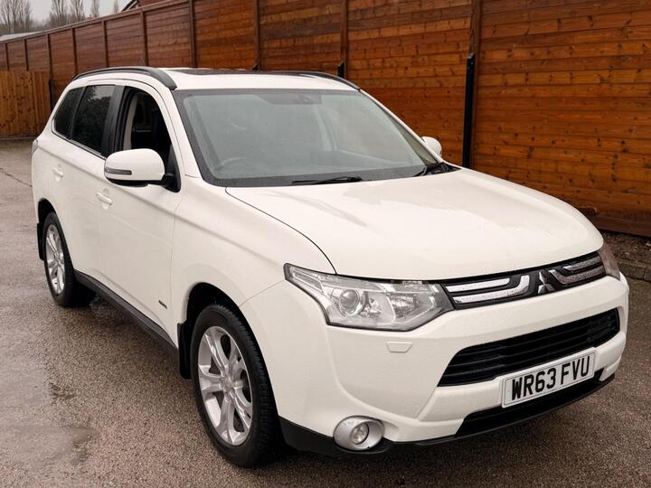 Mitsubishi Outlander 2.2 DI-D GX4 4WD Euro 5 (s/s) 5dr