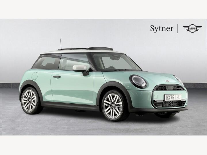 MINI Cooper 1.5C Classic Steptronic Euro 6 (s/s) 3dr