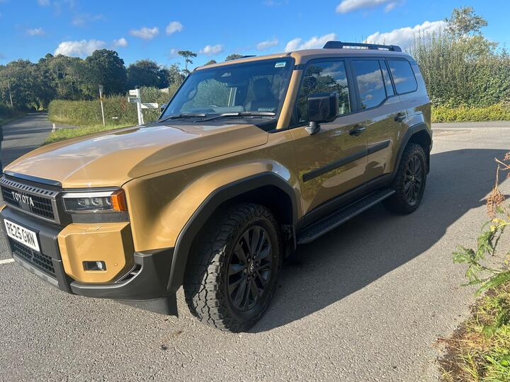 Toyota Land Cruiser 2.8D Invincible Auto 4WD Euro 6 (s/s) 5dr (LWB)