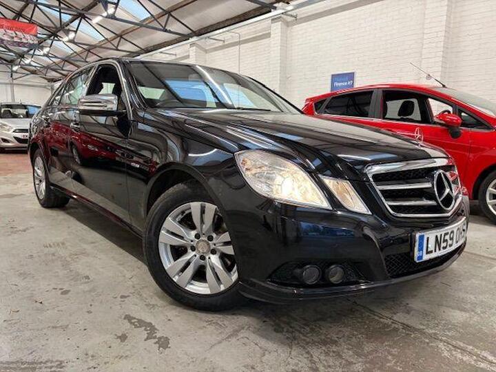 Mercedes-Benz E Class 2.1 E220 CDI BlueEfficiency SE Tiptronic Euro 5 4dr