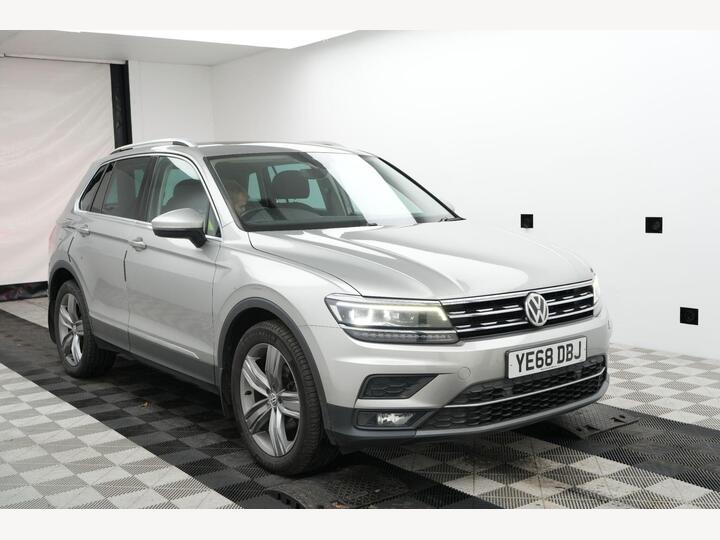 Volkswagen Tiguan 2.0 TDI SEL DSG 4Motion Euro 6 (s/s) 5dr Volkswagen Tiguan 2.0 TDI SEL DSG 4Motion Euro 6 (s/s) 5dr