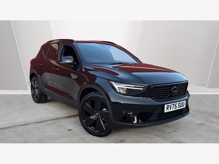Volvo XC40 2.0 B3 MHEV Plus Black Edition DCT Auto Euro 6 (s/s) 5dr