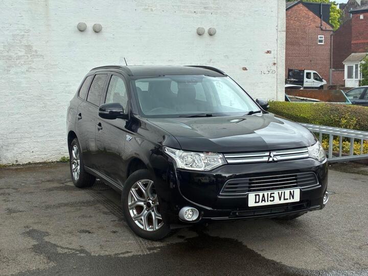 Mitsubishi OUTLANDER 2.0h 12kWh GX3h CVT 4WD Euro 5 (s/s) 5dr Mitsubishi OUTLANDER 2.0h 12kWh GX3h CVT 4WD Euro 5 (s/s) 5dr