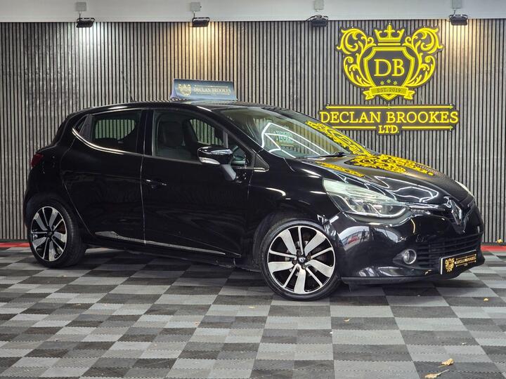 Renault Clio 1.5 DCi Dynamique S MediaNav Euro 5 (s/s) 5dr Renault Clio 1.5 DCi Dynamique S MediaNav Euro 5 (s/s) 5dr