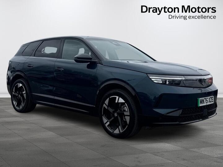 Vauxhall Grandland Electric 73kWh Ultimate Auto 5dr