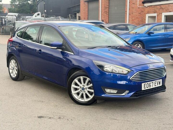 Ford FOCUS 1.0T EcoBoost Titanium Auto Euro 6 (s/s) 5dr