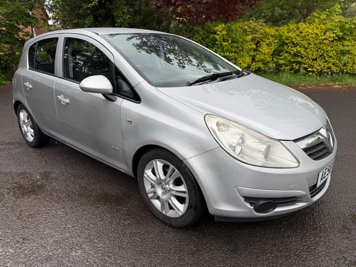 Vauxhall Corsa 1.4i 16v Club 5dr