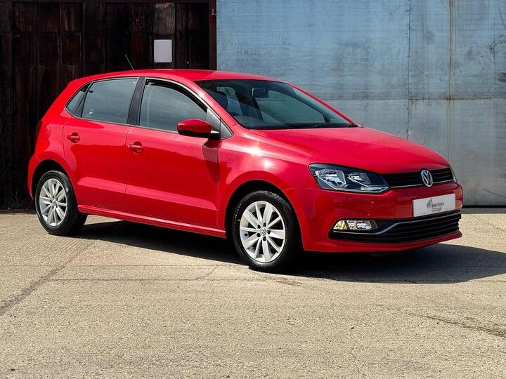 Volkswagen Polo 1.0 BlueMotion Tech SE Euro 6 (s/s) 5dr Volkswagen Polo 1.0 BlueMotion Tech SE Euro 6 (s/s) 5dr
