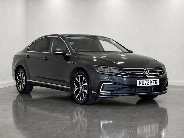 Volkswagen PASSAT 1.4 TSI 13kWh GTE DSG Euro 6 (s/s) 4dr