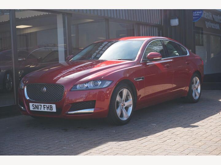 Jaguar XF 2.0i Portfolio Auto Euro 6 (s/s) 4dr
