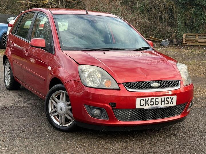 Ford Fiesta 1.4 Ghia 5dr