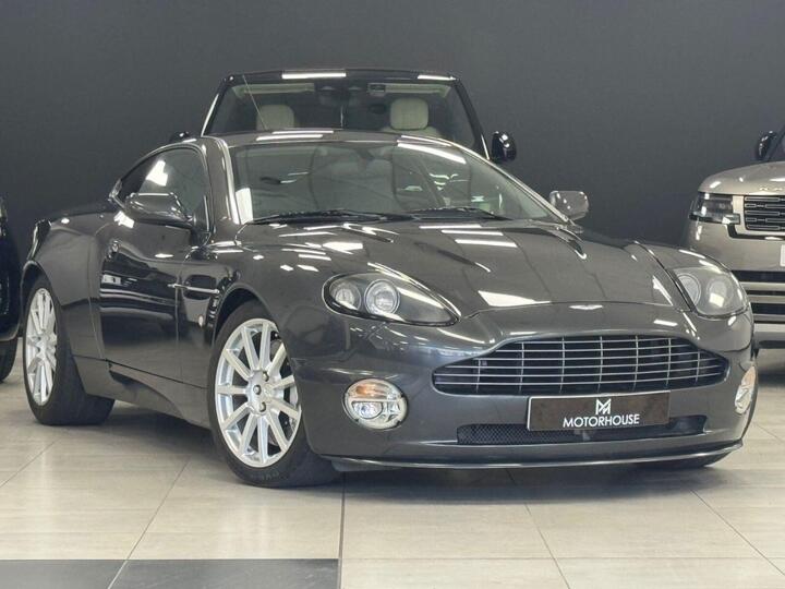 Aston Martin VANQUISH 5.9 S Coupe 2dr Petrol Automatic (448 G/km, 520 Bhp) ULTRA LOW MILEAGE/LEFT HAND DRIVE Aston Martin VANQUISH 5.9 S Coupe 2dr Petrol Automatic (448 G/km, 520 Bhp) ULTRA LOW MILEAGE/LEFT HAND DRIVE