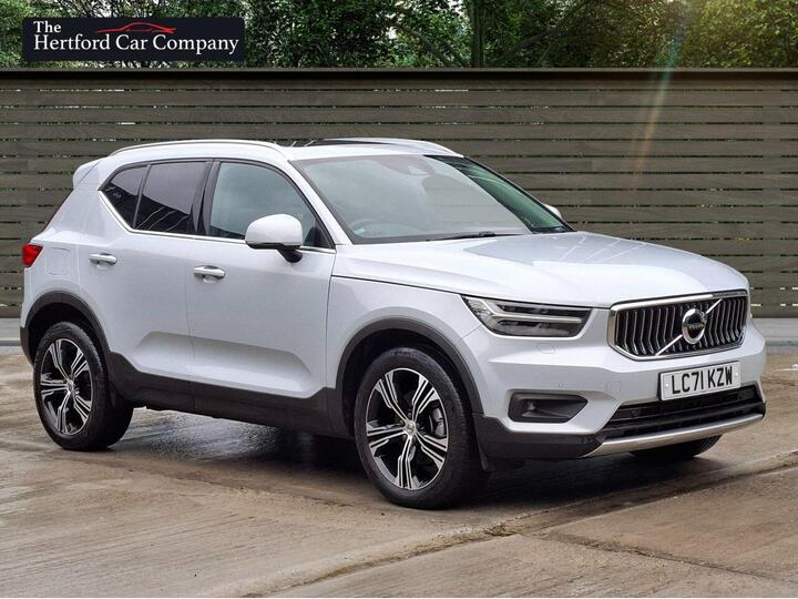 Volvo XC40 2.0 B5 MHEV Inscription Pro Auto AWD Euro 6 (s/s) 5dr
